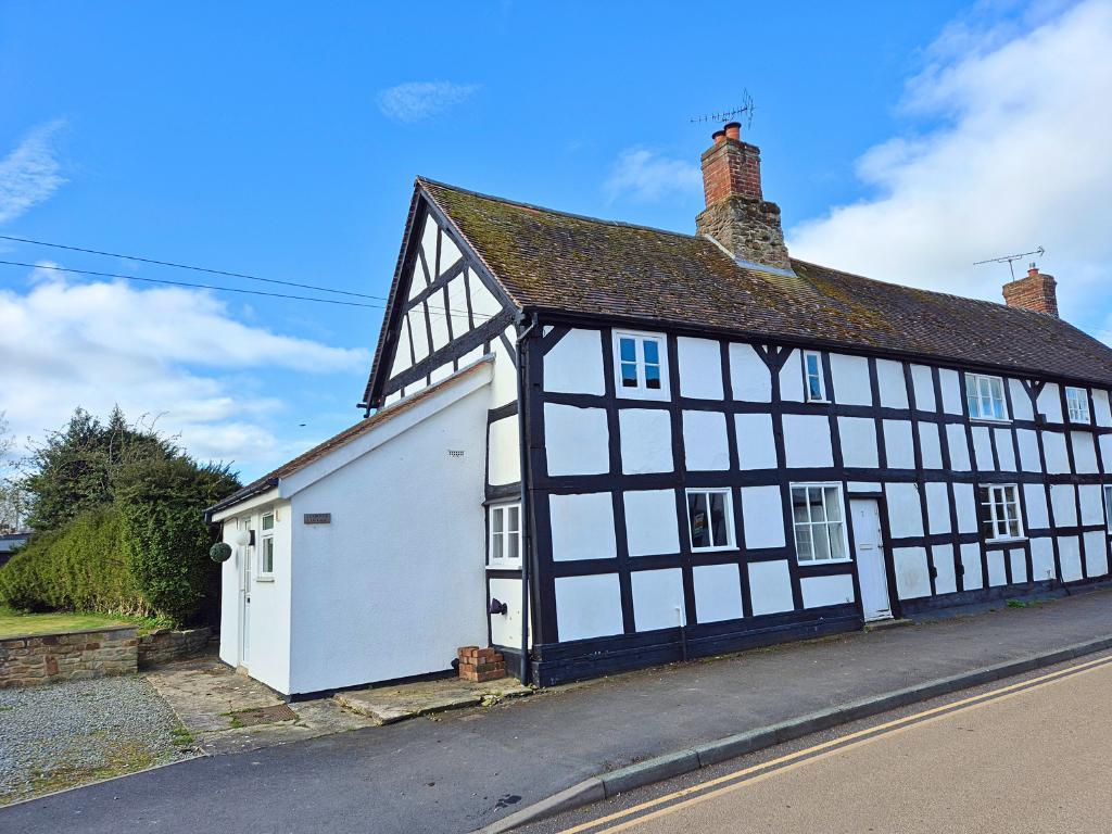 Corner Cottages, Kingsland, Leominster, HR6 9RT