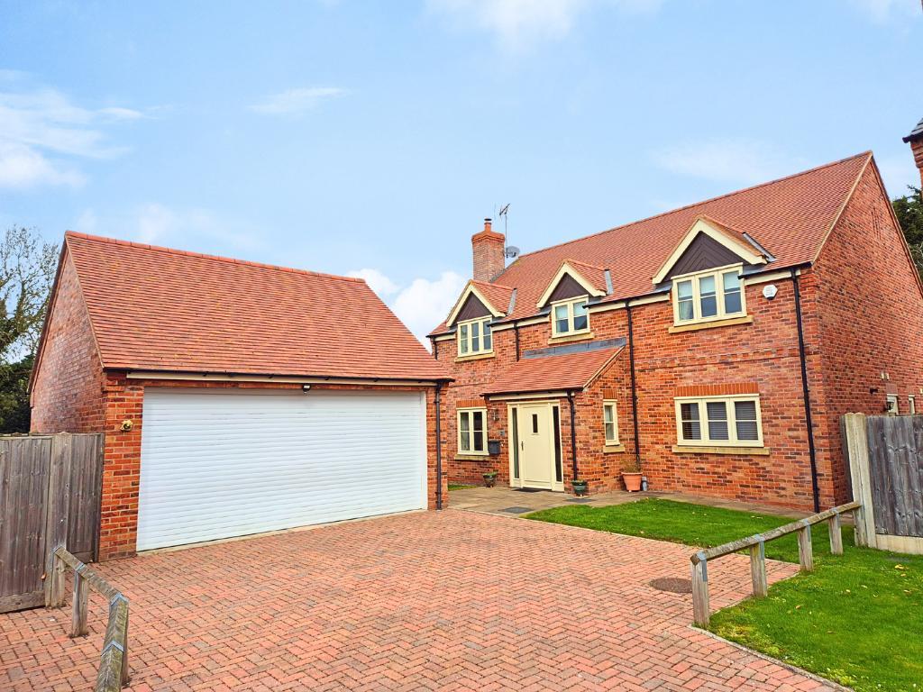 Hamlyn Place, Kingsland, Leominster, Herefordshire, HR6 9RE
